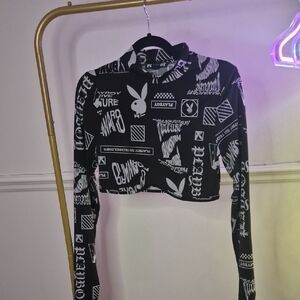 PLAYBOY Monochrome Graphic crop top